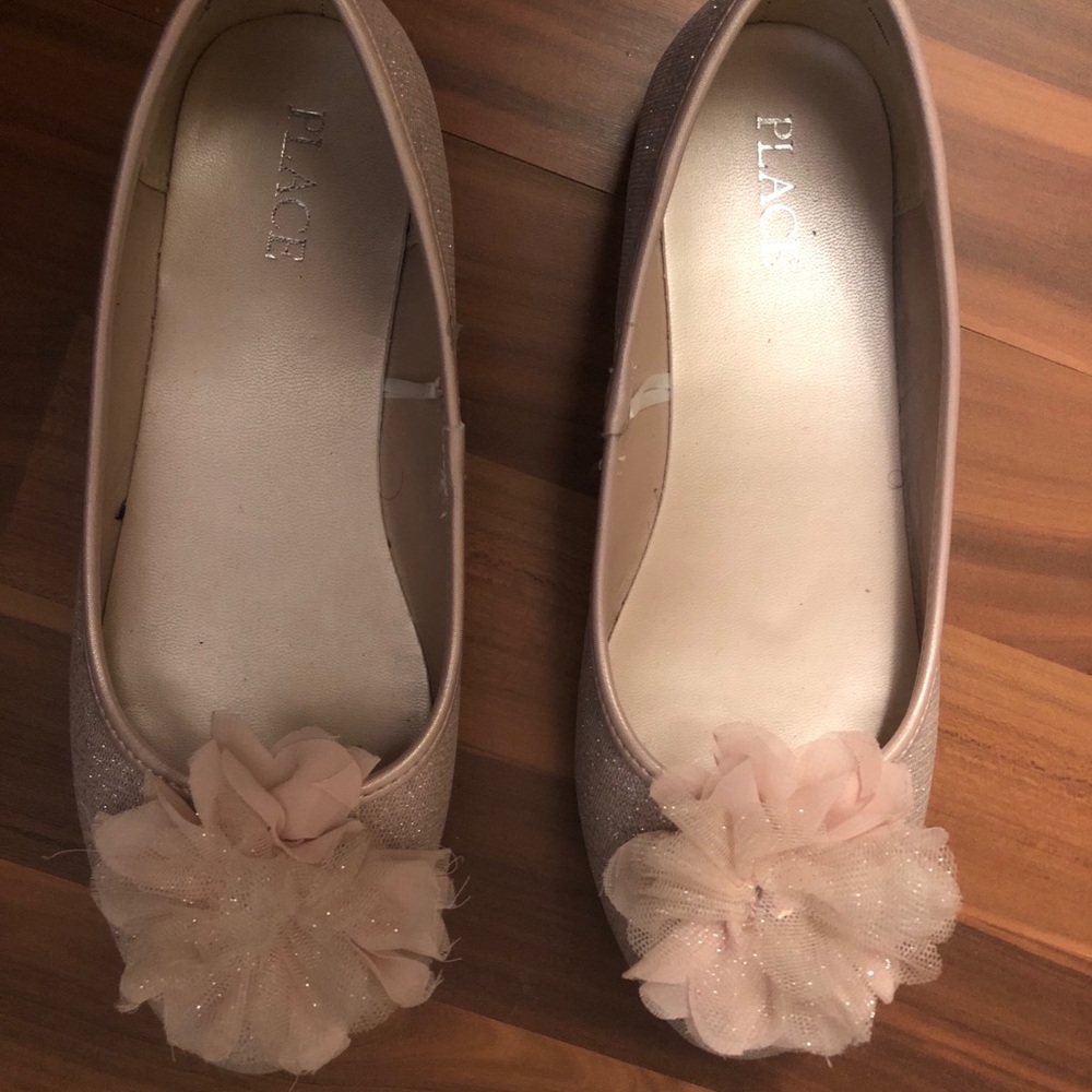 Flower detailed flats